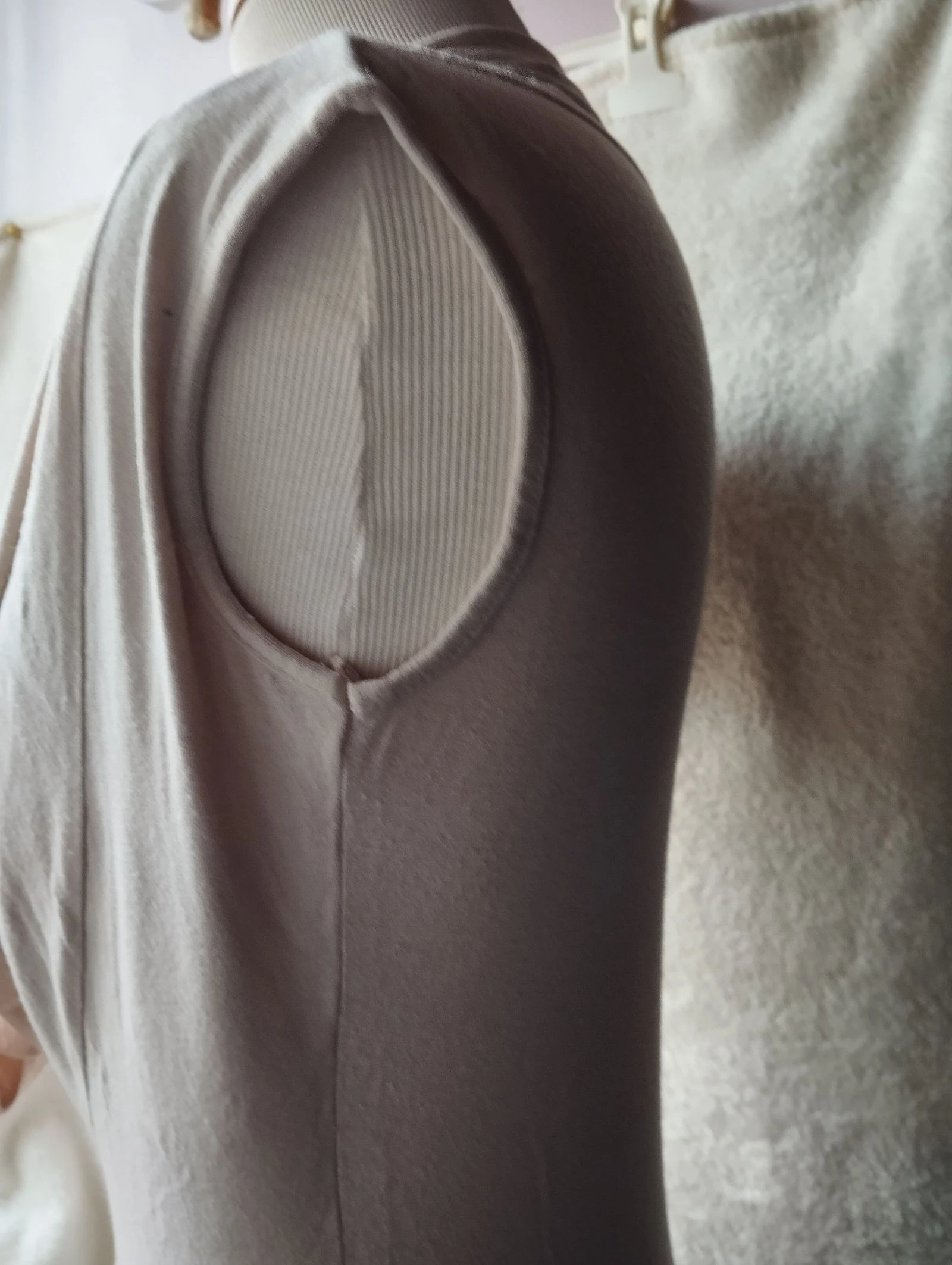 T-shirt – photo 4